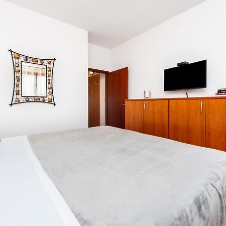Apartments Mirela Rovinj Exterior photo